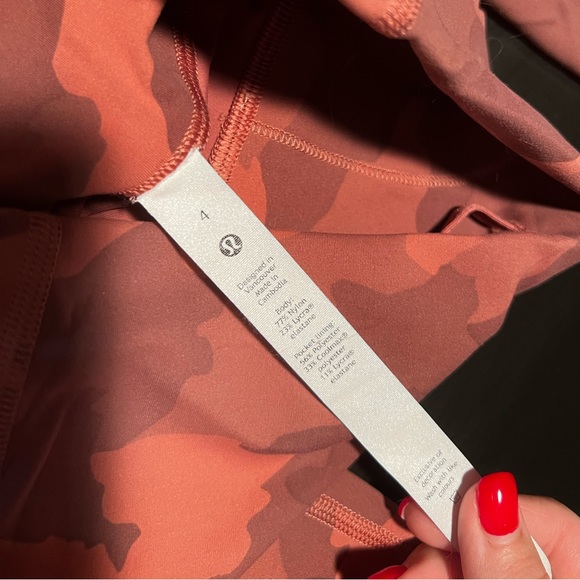 Lululemon Wunder Train High Rise Crop Pants - Picture 4 of 7